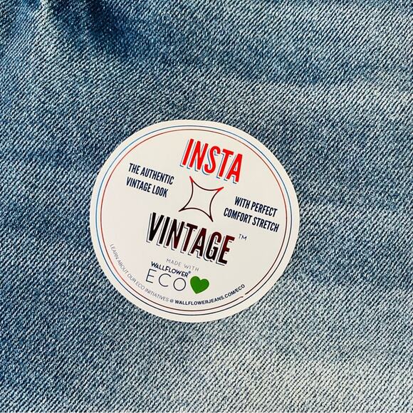 Wallflower | Fearless Curvy Super High Rise Shorty Short 22W Regular NWT - Picture 10 of 10